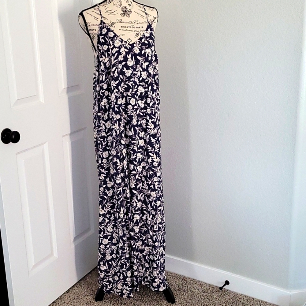 Floral print Old Navy maxi dress